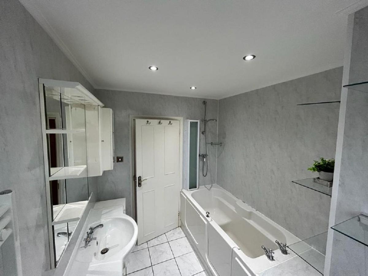 Serene Ocean Side Apartment Btn Brighton Exterior foto